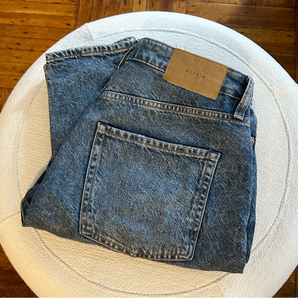 vintage wash mom jeans